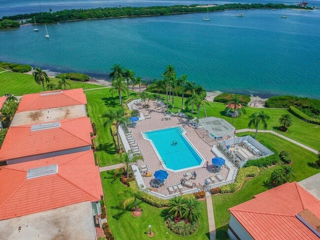 property at 6295 Bahia Del Mar Cir