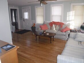 32 College Ave in Orono, ME - Building Photo - Building Photo