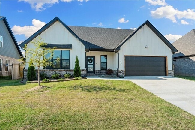 3206 SW Rosemont Ave in Bentonville, AR - Building Photo - Building Photo