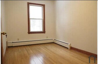 20 Perkins St in Westfield, MA - Building Photo - Building Photo