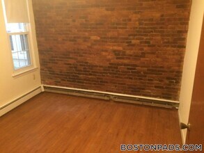 70 S Huntington Ave in Boston, MA - Building Photo - Building Photo