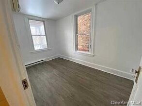 52 S Bridge St in Poughkeepsie, NY - Building Photo - Building Photo