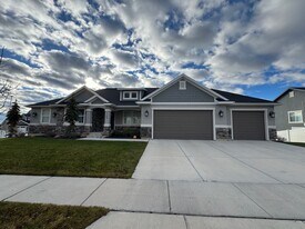 769 Autumn Hills Blvd in Lehi, UT - Building Photo