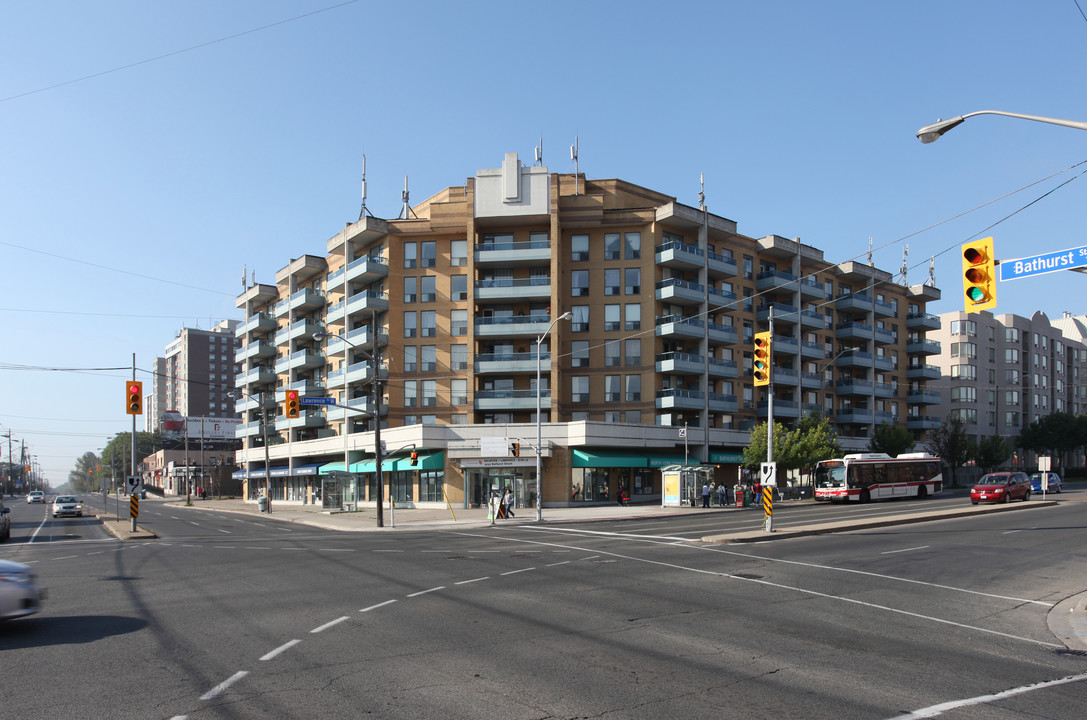 Bathurst Place in Toronto, ON - Building Photo