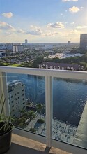 3800 S Ocean Dr in Hollywood, FL - Building Photo - Building Photo