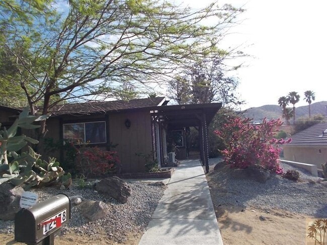 12478 Redbud Rd in Desert Hot Springs, CA - Building Photo - Building Photo