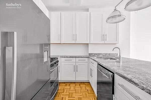 380 Rector Pl in New York, NY - Foto de edificio