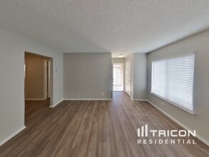 6649 Gazelle Dr in Las Vegas, NV - Building Photo - Building Photo