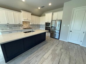 7423 Denali Dr in Katy, TX - Building Photo - Building Photo