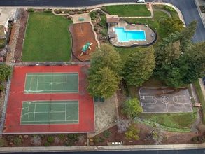 12290 Dyer Ct in Auburn, CA - Building Photo - Building Photo