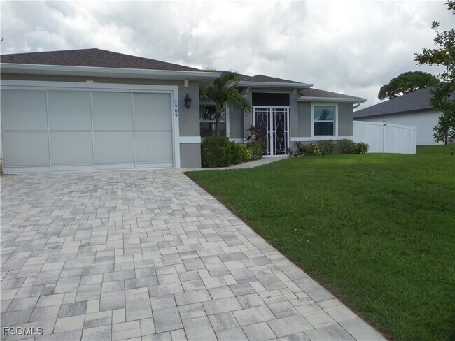 2909 NW 24th Ave in Cape Coral, FL - Building Photo - Building Photo