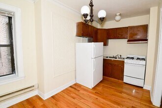 1350 N Dearborn St in Chicago, IL - Building Photo - Building Photo
