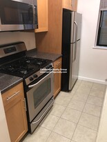 56 Brattle St, Unit 203T in Cambridge, MA - Building Photo