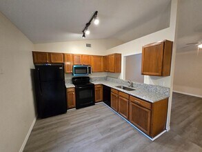 53 St Johanna Dr in Oviedo, FL - Building Photo - Building Photo