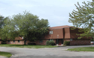 1136 Ash Dr Apartments