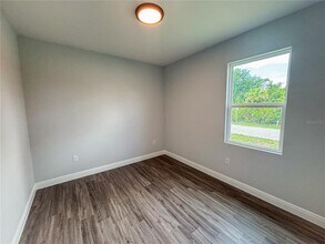 12337 Gulfstream Blvd in Port Charlotte, FL - Building Photo - Building Photo