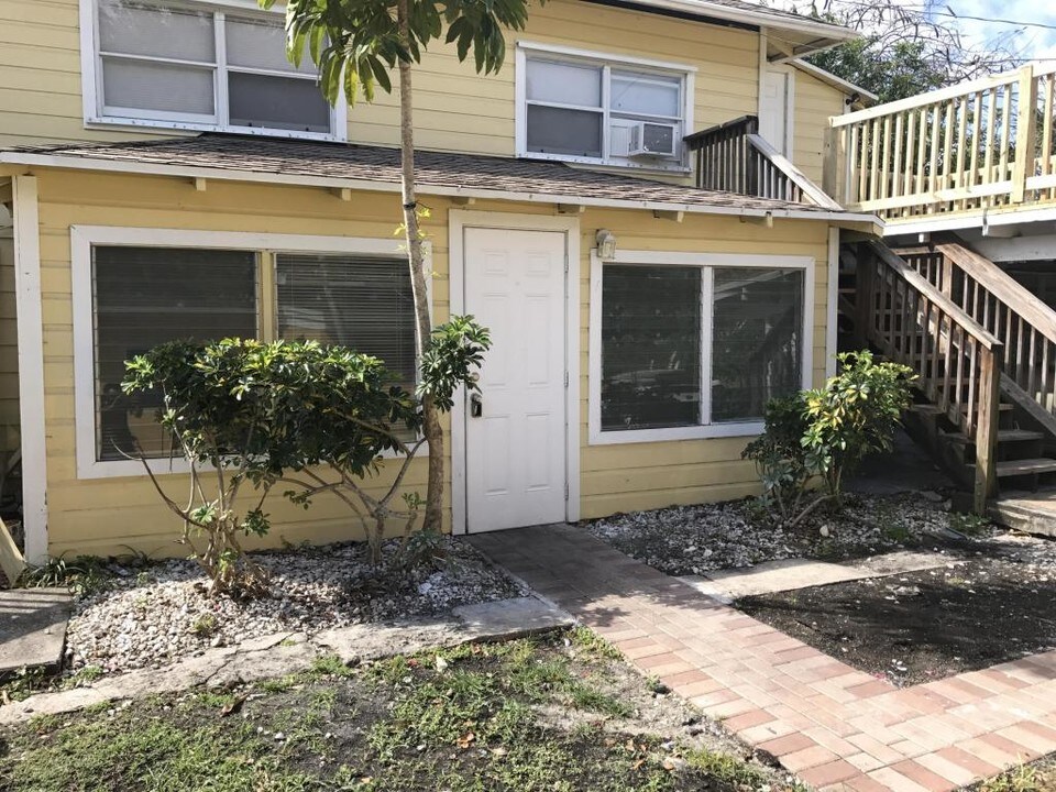 418 52nd St-Unit -B in West Palm Beach, FL - Building Photo