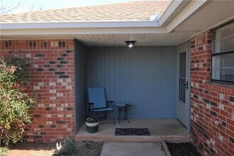 2700 Del Casa Cir in Midwest City, OK - Building Photo - Building Photo