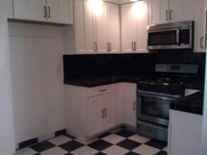 1134 Orange Grove Ave in Glendale, CA - Building Photo - Building Photo