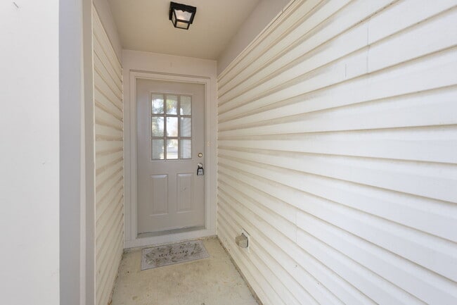 property at 2877 Stonewater Dr