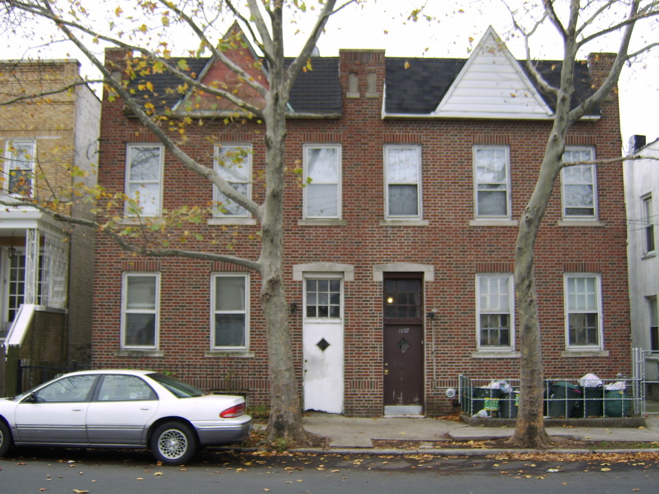 1537 Mayflower Ave in Bronx, NY - Building Photo