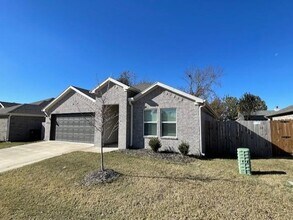 2210 S 10th St in Rogers, AR - Building Photo - Building Photo