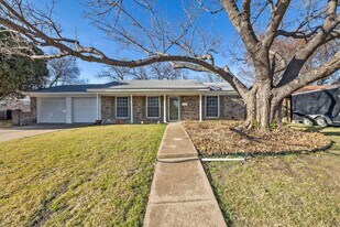 7209 Janetta Dr in Fort Worth, TX - Building Photo