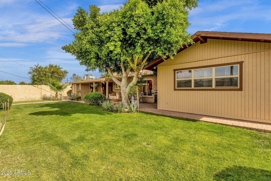 8644 E Roanoke Ave in Scottsdale, AZ - Building Photo