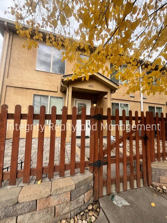 4001 E 16th Ave in Denver, CO - Building Photo