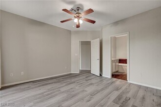 1705 Hills of Red Dr in Las Vegas, NV - Building Photo - Building Photo