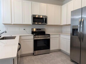 2950 Savoir in Davenport, FL - Building Photo - Building Photo