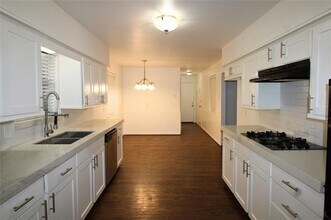 3132 Dorrington Dr in Dallas, TX - Building Photo - Building Photo