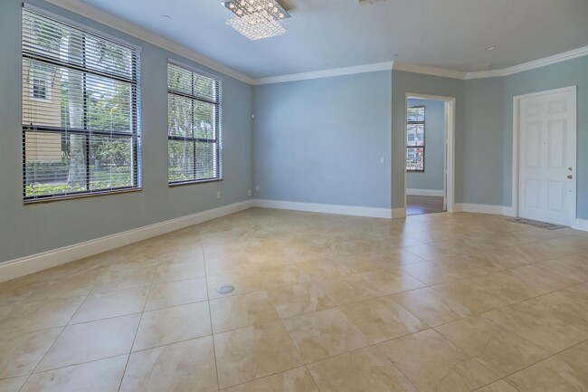 3110 NW 125th Way in Sunrise, FL - Building Photo - Building Photo