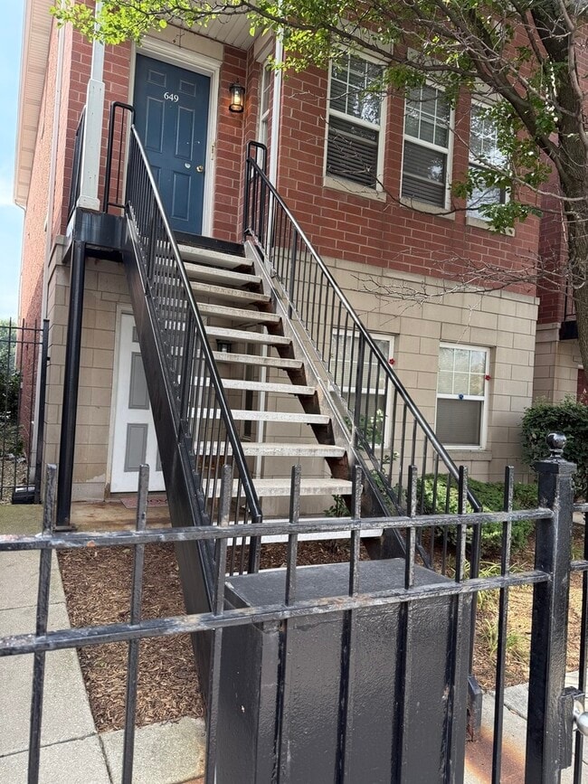 property at 649 W Division St