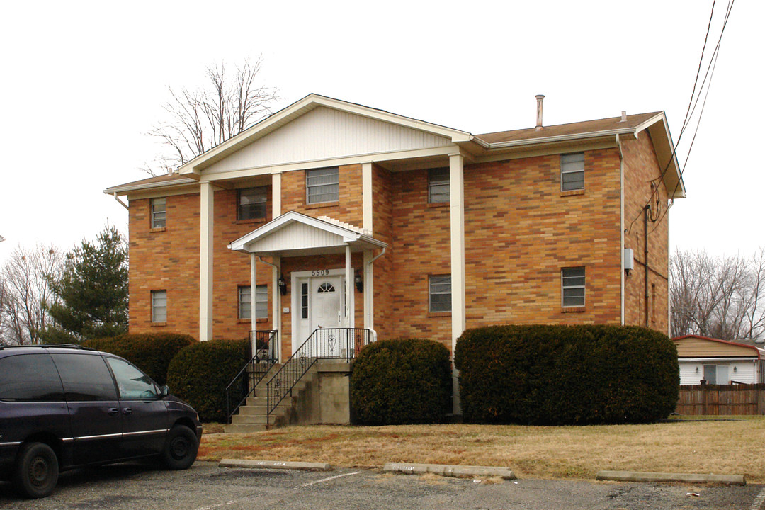 5509 Yucca Ln in Louisville, KY - Foto de edificio