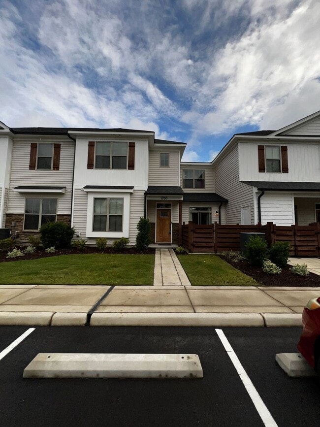 1705 Union Pacific Wy in Suffolk, VA - Building Photo - Building Photo