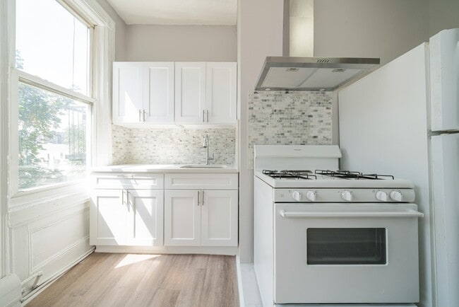 139 Hopkins Ave in Jersey City, NJ - Building Photo - Building Photo