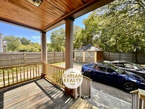 396 Whalley Ave, Unit C in New Haven, CT - Foto de edificio - Building Photo