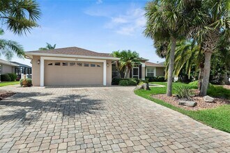 15 Coolidge Ct in Palm Coast, FL - Building Photo - Building Photo