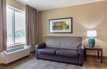 Furnished Studio-Lexington Park - Pax River in Lexington Park, MD - Foto de edificio - Building Photo