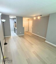 1401 S Palmetto Ave in Daytona Beach, FL - Building Photo - Building Photo