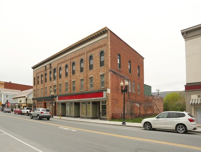 19-25 Park St