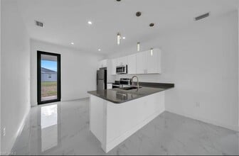 4646 Leonard Blvd S in Lehigh Acres, FL - Building Photo - Building Photo