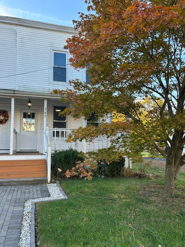 347 W Woodland Ave