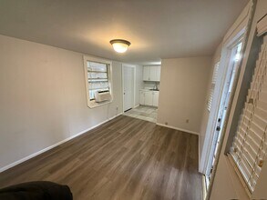 1233 Virginia Dr in Orlando, FL - Building Photo - Building Photo