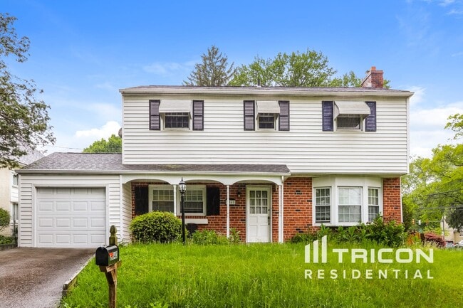 property at 2840 Mt Vernon Ave