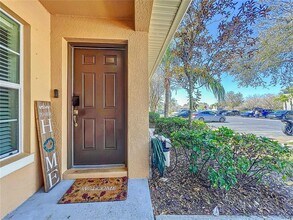 9873 Trumpet Vine Loop in Trinity, FL - Foto de edificio - Building Photo