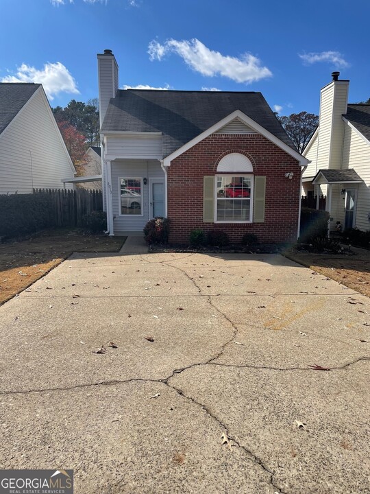 2010 Brittania Cir in Woodstock, GA - Building Photo