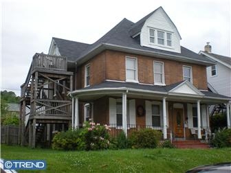 567 E Chesnut St in Coatesville, PA - Foto de edificio