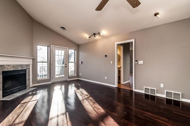 property at 905 Harbor House Dr